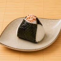 Onigiri saumon 🐟